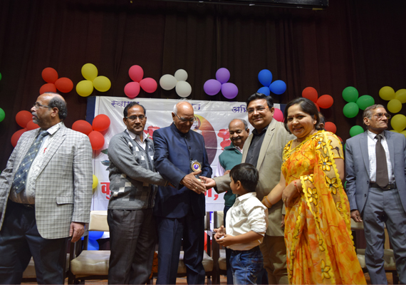 Lorem ipsum dolor sit amet, consectetur adipiscing elit. Phasellus quis elementum odio. Curabitur pellentesque, dolor vel pharetra mollis.